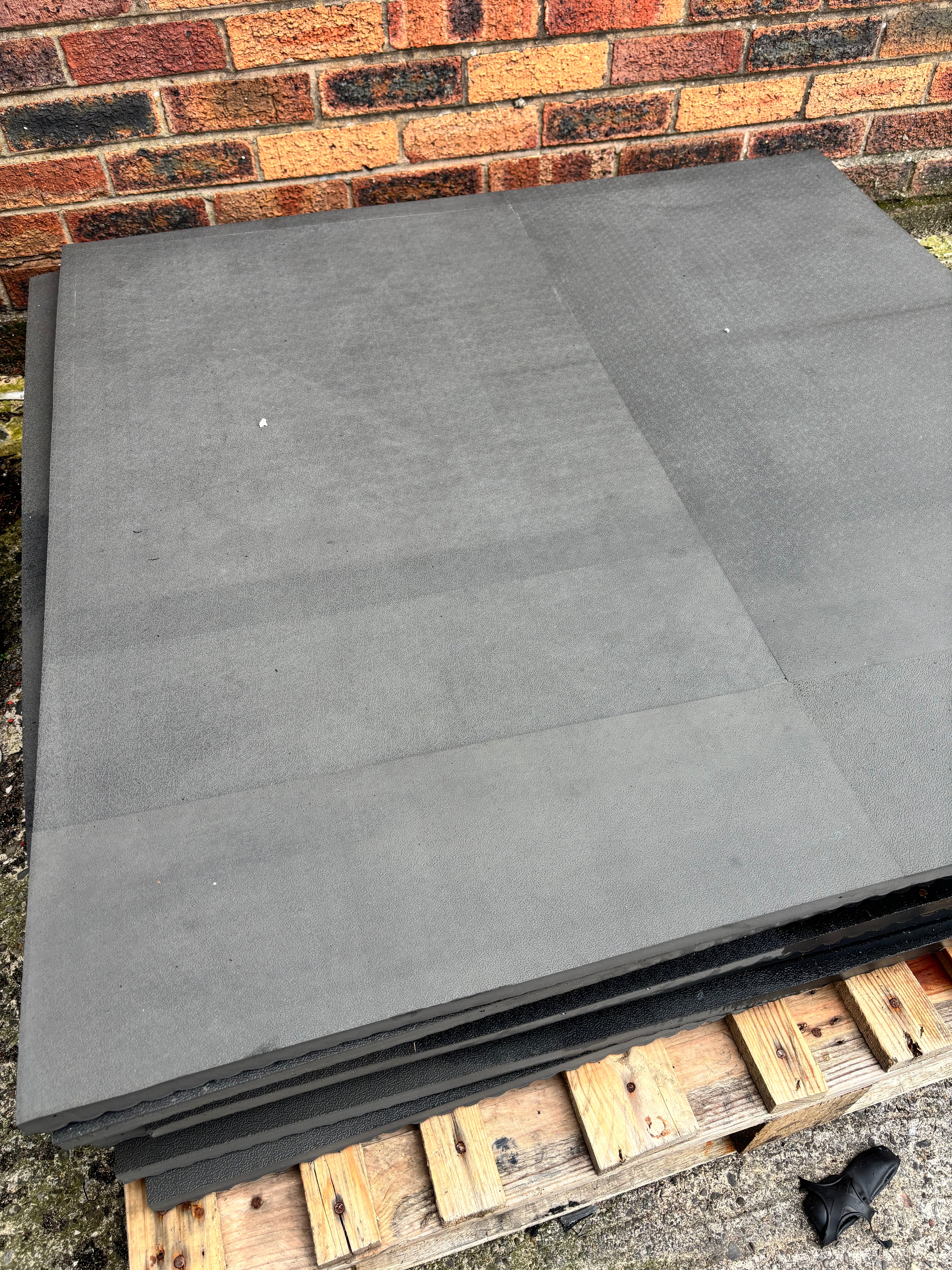 Stable Mats 1m x 1m Used